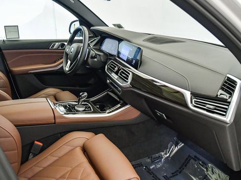 Certified 2023 BMW X5 sDrive40i w/ Premium Package image 16