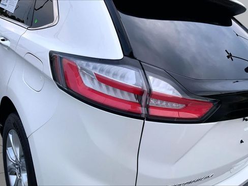 Used 2022 Ford Edge Titanium AWD/4WD image 27
