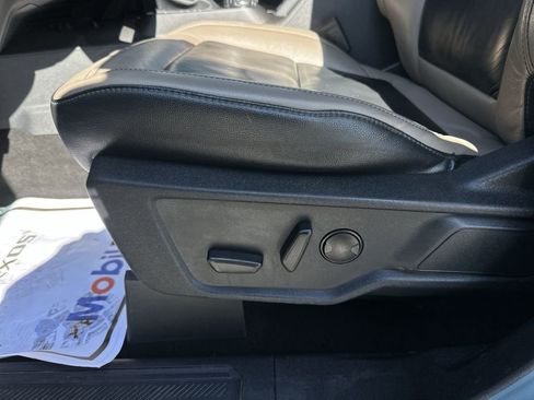 Used 2023 Ford Bronco Wildtrak AWD/4WD image 12
