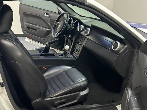 Used 2007 Ford Mustang Shelby GT500 image 9