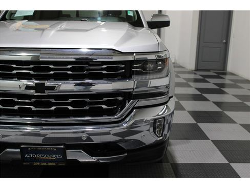 Used 2018 Chevrolet Silverado 1500 LTZ w/ Sport Package image 8