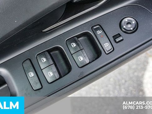 Used 2025 Hyundai Elantra Sport image 46