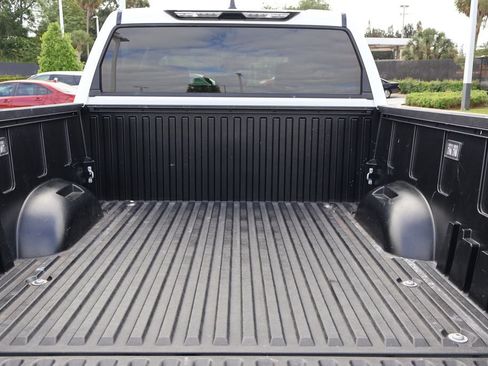 Certified 2025 Toyota Tundra SR5 w/ SR5 Premium Package AWD/4WD image 22