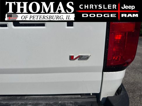 Used 2022 Chevrolet Colorado LT w/ LT Convenience Package AWD/4WD image 10