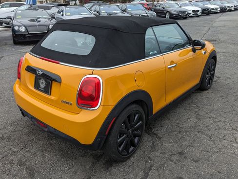 Used 2018 MINI Cooper Convertible image 7