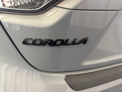 Used 2021 Toyota Corolla SE w/ Carpet Mat Package (TMS) FWD image 14
