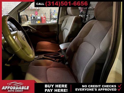 Used 2008 Nissan Frontier SE w/ SE Value Truck Pkg image 10