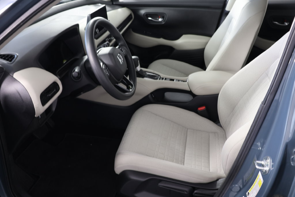 Used 2024 Honda HR-V LX image 17