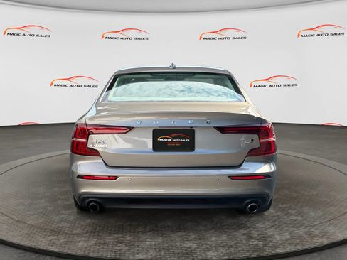 Used 2019 Volvo S60 T6 Momentum AWD/4WD image 9