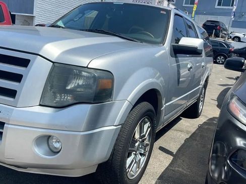 Used 2010 Ford Expedition EL Limited image 3