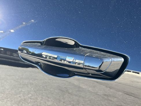 New 2026 GMC Acadia Elevation image 28