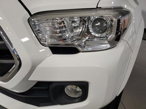 Used 2019 Toyota Tacoma SR5 image 29