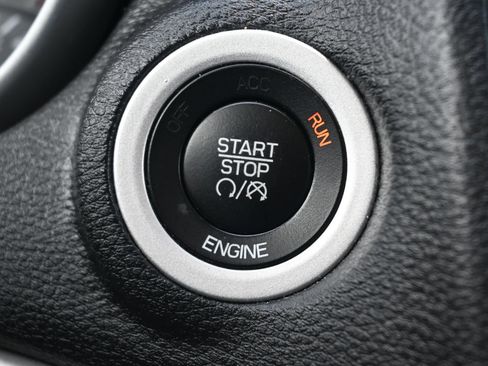 Used 2015 Dodge Journey SXT w/ Flexible Seating Group FWD image 18