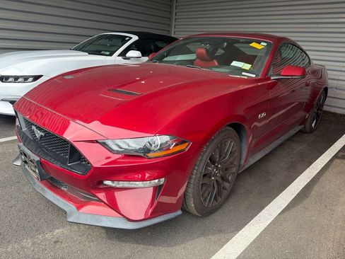 Used 2019 Ford Mustang GT Premium w/ GT Performance Package RWD image 2