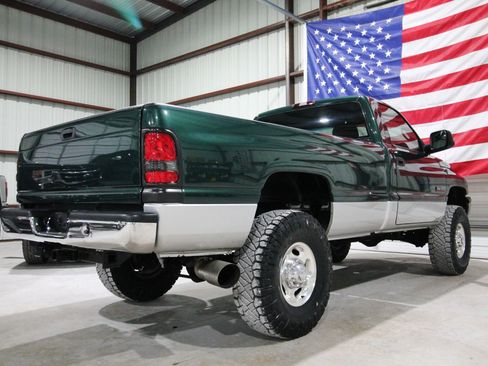 Used 2002 Dodge Ram 2500 Truck SLT image 11