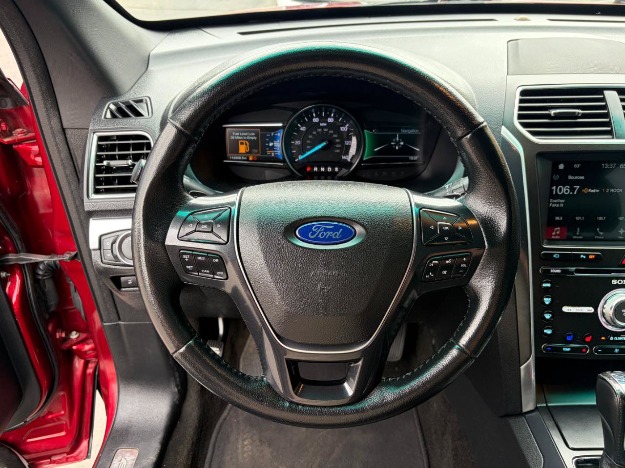 Used 2017 Ford Explorer Limited AWD/4WD image 17