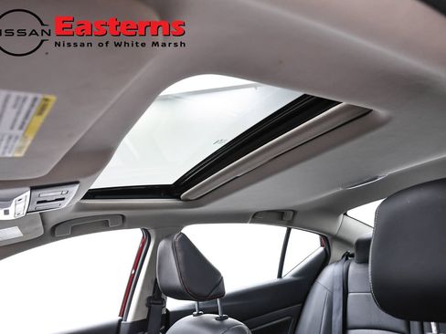 Used 2024 Nissan Altima 2.5 SR w/ SR Premium Package FWD image 33
