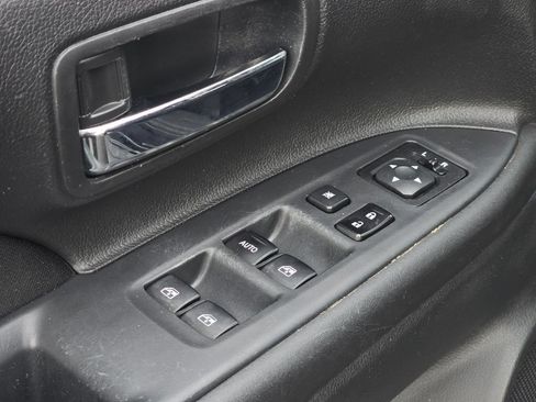 Used 2018 Mitsubishi Outlander ES FWD image 22