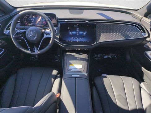 New 2026 Mercedes-Benz E 450 4MATIC Sedan image 15