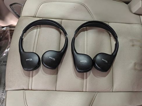 Used 2019 GMC Yukon Denali w/ Open Road Package image 33