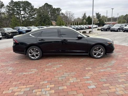 Certified 2023 Honda Accord EX image 16