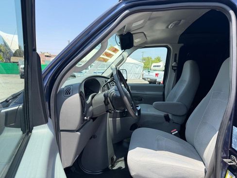 Used 2006 Ford E-150 and Econoline 150 RWD image 21