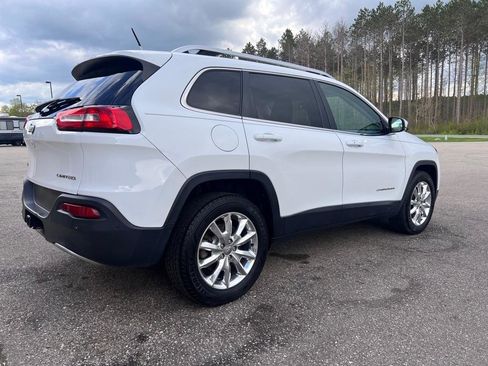 Used 2015 Jeep Cherokee Limited w/ Technology Group AWD/4WD image 4