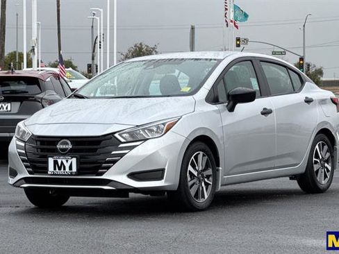 Used 2024 Nissan Versa S w/ S Plus Package image 8