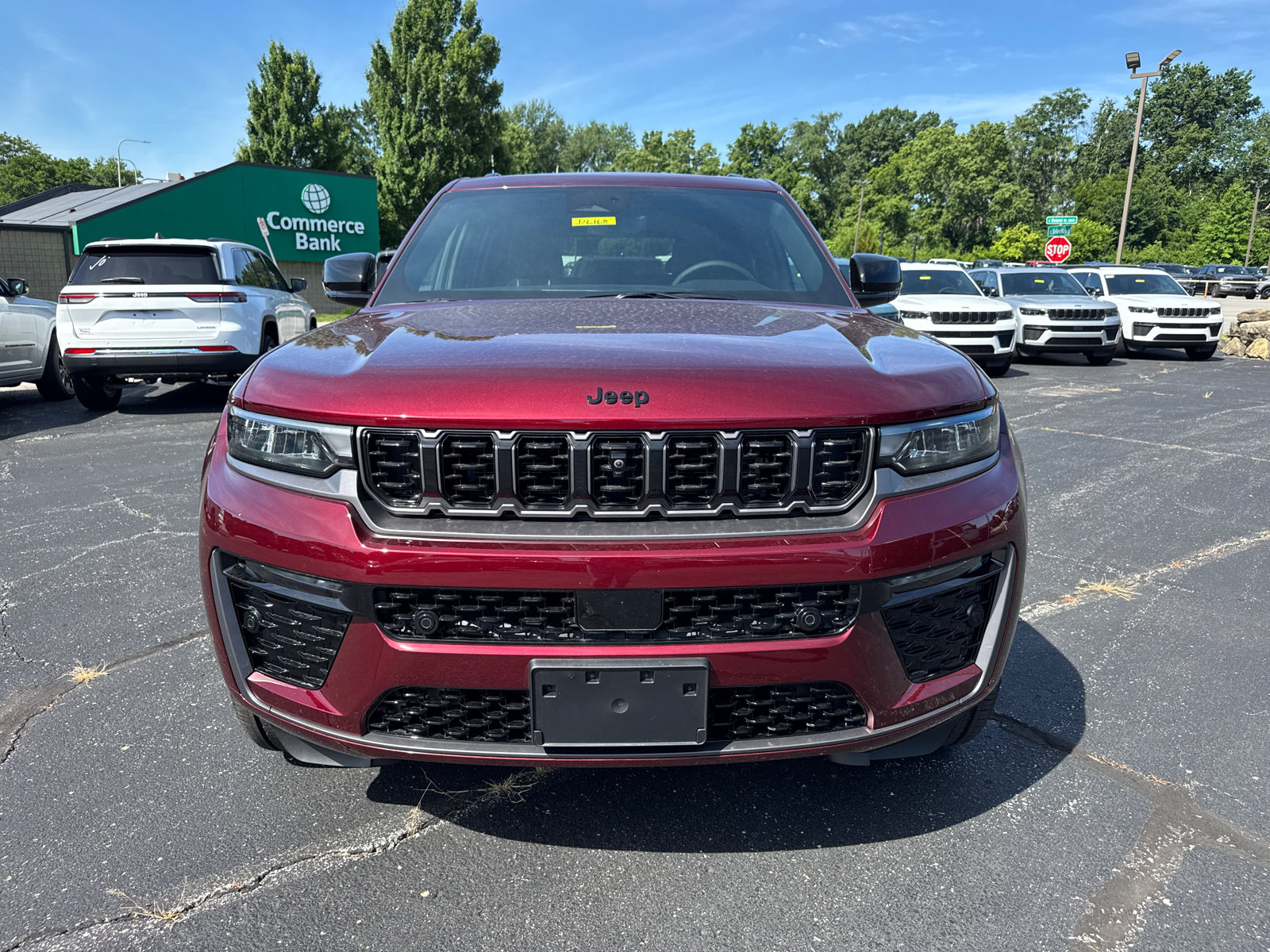 New 2026 Jeep Grand Cherokee Limited AWD/4WD image 2