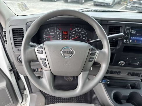 Used 2020 Nissan NV 3500 SV RWD image 37