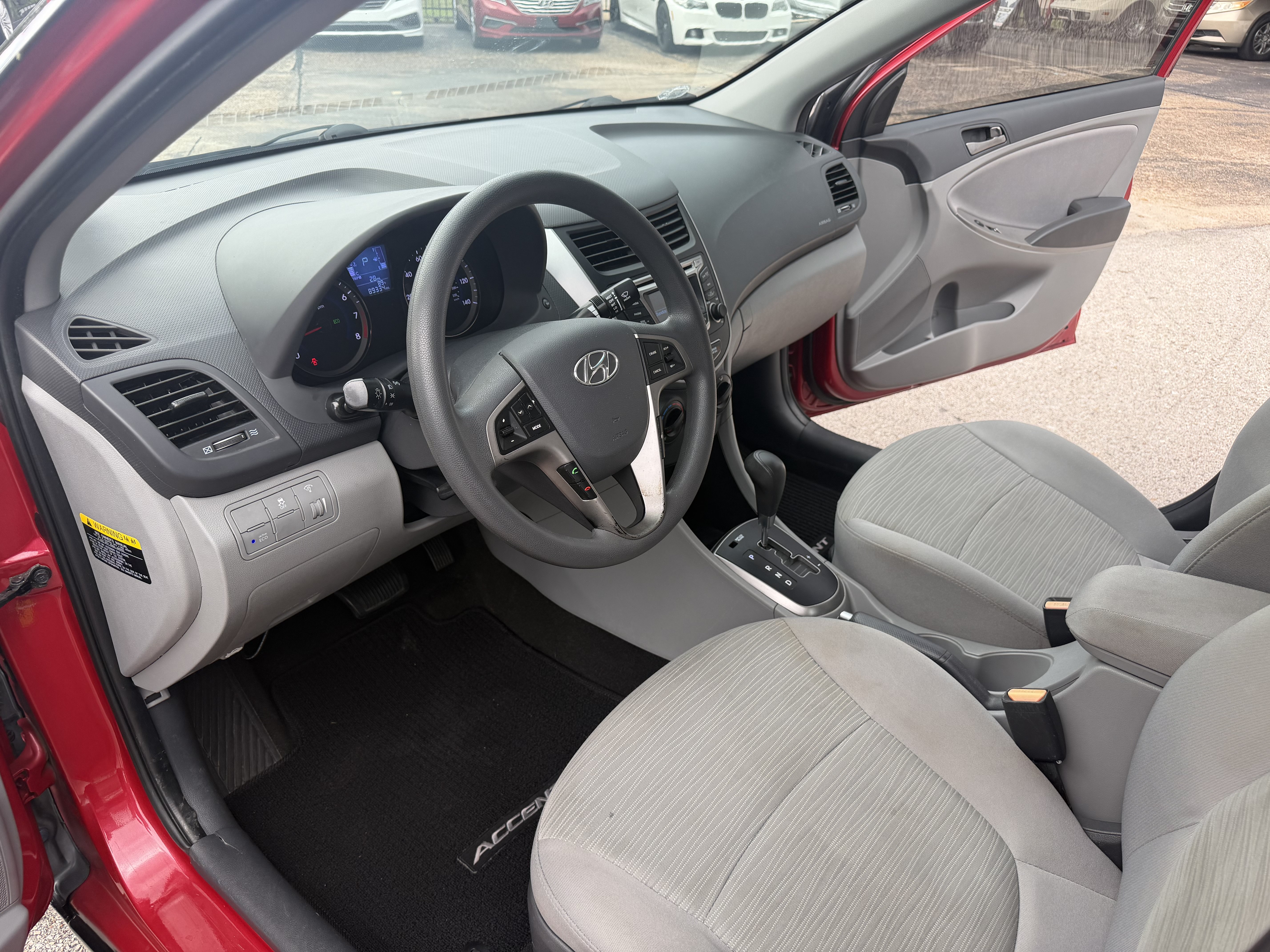 Used 2016 Hyundai Accent SE w/ Option Group 02 FWD image 27