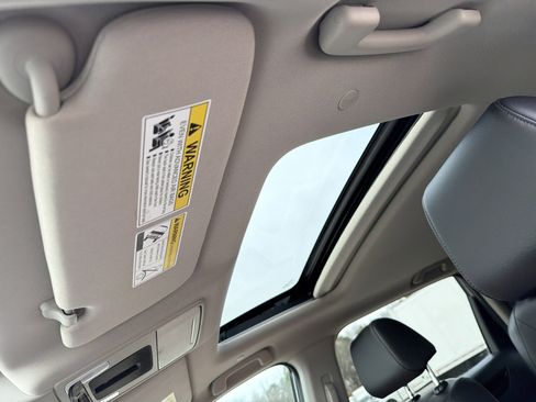 Used 2023 Honda CR-V EX-L image 27