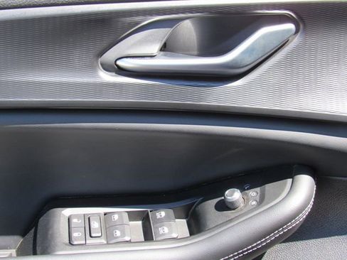 Used 2024 Jeep Grand Cherokee L Altitude image 22