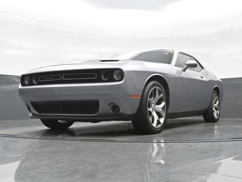 Used 2015 Dodge Challenger SXT Plus w/ Driver Convenience Group image 24