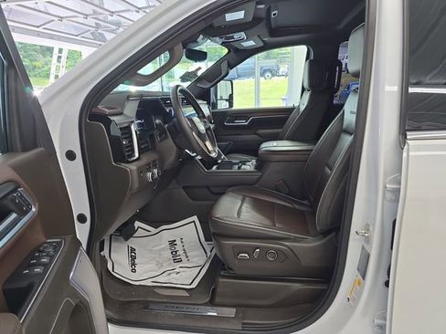 Certified 2024 GMC Sierra 3500 Denali w/ Denali Reserve Package image 14