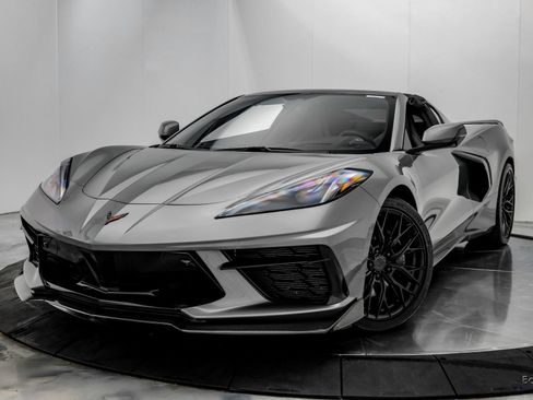 Used 2022 Chevrolet Corvette Stingray Preferred Cpe w/ Z51 Performance Package RWD image 7
