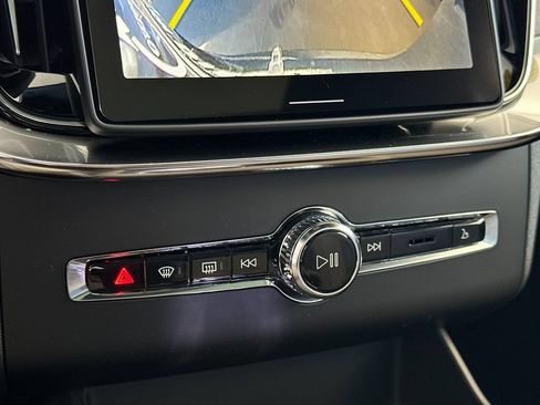 New 2026 Volvo XC90 T8 Plus w/ Protection Package Premier AWD/4WD image 21