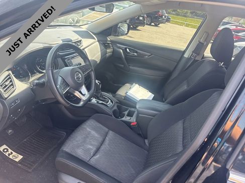 Used 2020 Nissan Rogue S w/ Special Edition Package FWD image 12