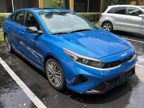 Used 2023 Kia Forte GT-Line w/ GT-Line Premium Package FWD image 3