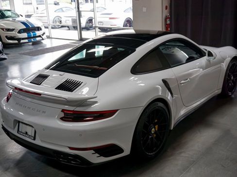 Used 2019 Porsche 911 4 Coupe image 70