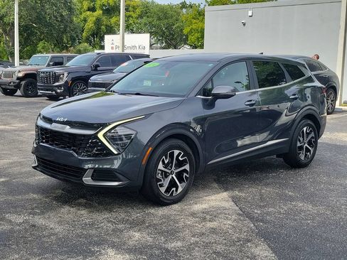Certified 2024 Kia Sportage EX FWD image 3