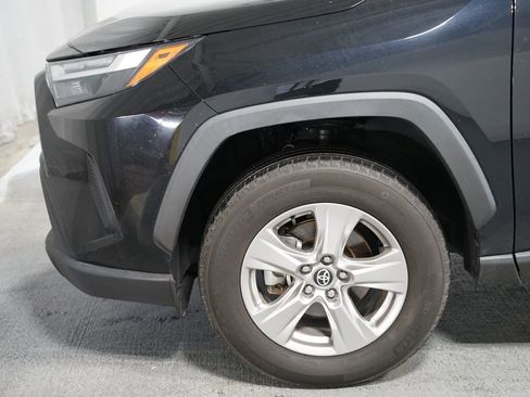 Used 2023 Toyota RAV4 XLE FWD image 5