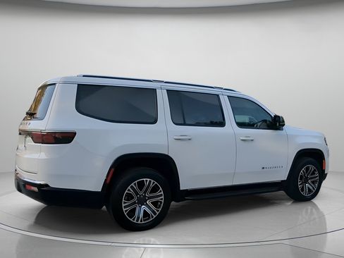 Used 2023 Jeep Wagoneer 4WD w/ Premium Group I image 29