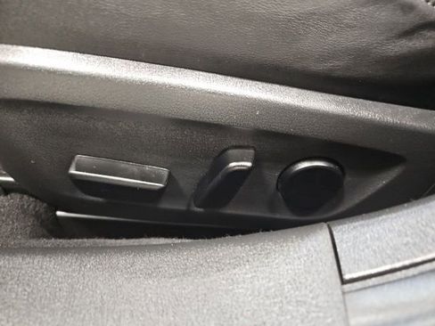 Used 2024 MAZDA MAZDA3 Hatchback w/Premium Plus Pkg image 15