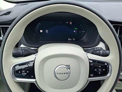 New 2026 Volvo XC60 T8 Ultra w/ Protection Package Premier AWD/4WD image 16