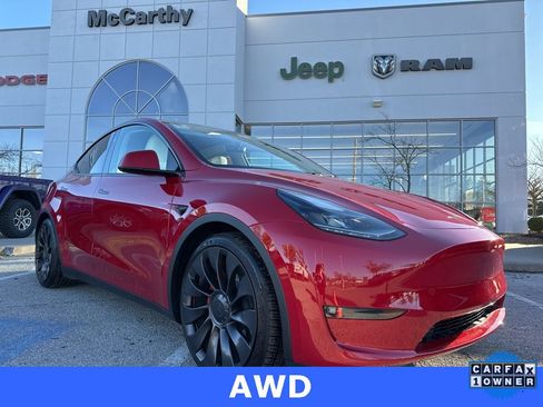 Used 2023 Tesla Model Y Performance image 1