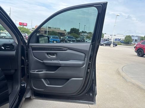 Used 2023 Honda Pilot Elite image 27