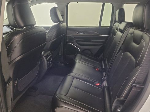 Used 2023 Jeep Grand Cherokee 4WD 4xe w/ Luxury Tech Group II image 18
