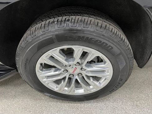 Used 2024 GMC Yukon SLT AWD/4WD image 15