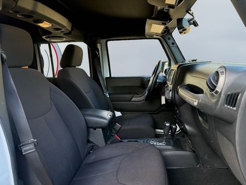 Used 2014 Jeep Wrangler Unlimited Sport w/ Quick Order Package 24S image 13